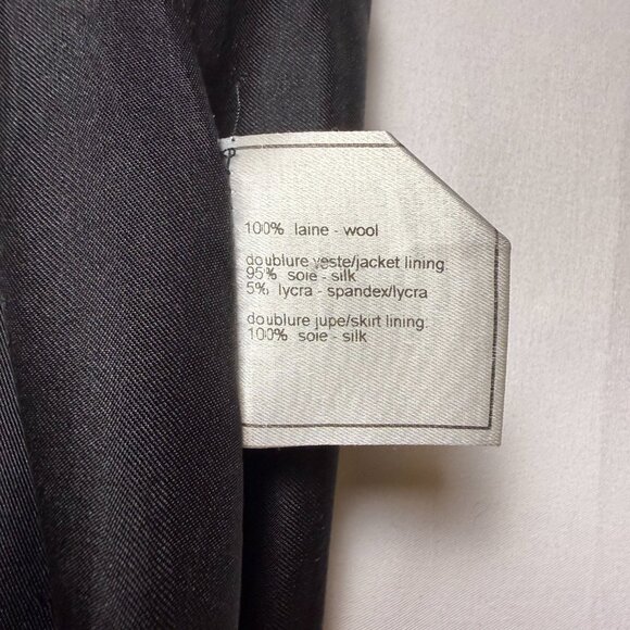 Chanel | FR44, US 8-10 | Vintage '98 Autumn Black Wool Skirt w/ Logo Silk Lining - Picture 8 of 9